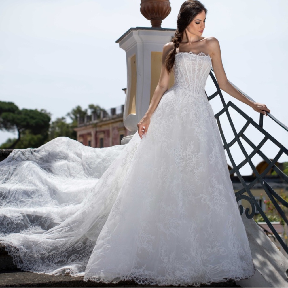 Valentini Spose Couture- Andora wedding dress with removable Bellaro